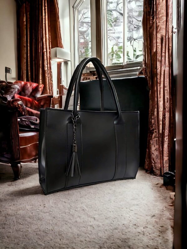 leather right luxury shoulder bag